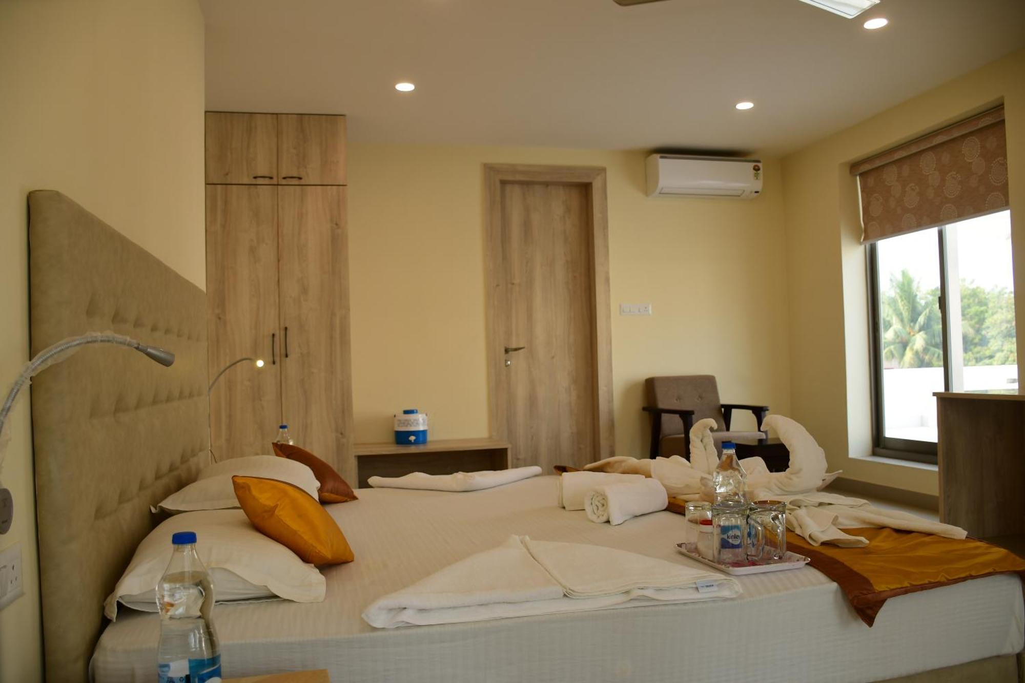Hotel Dolphin Дігха Екстер'єр фото